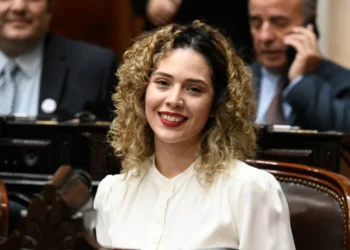 La diputada Lourdes Arrieta denunció penalmente al biógrafo de Javier Milei por discriminar a Esteban Bullrich