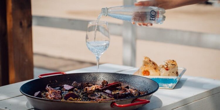 Cómo se celebra la conexión entre la alta gastronomía y la pureza del agua de montaña