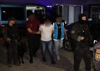 Cometió un homicidio en Retiro en el 2022 y estaba prófugo en Paraguay: la justicia pidió su extradición y ayer llegó al país para cumplir su condena