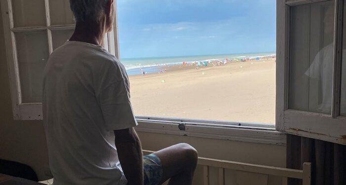 La última casa que resistió sobre la arena de Claromecó