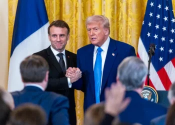Emmanuel Macron cree que puede haber una «tregua» en Ucrania en cuestión de semanas tras reunirse con Trump
