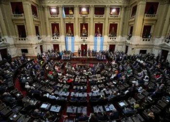 Fuerte rechazo sobre restricciones a la prensa para la Asamblea y un pedido de todo el arco opositor a Menem y Villarruel