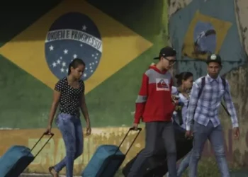 El 49% de los inmigrantes llegados a Brasil en 2024 son venezolanos