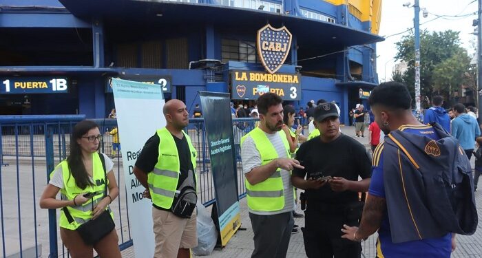 Los deudores alimentarios no podrán ingresar a los estadios de fútbol de la Ciudad