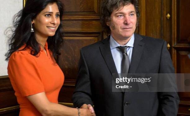 Javier Milei adelantó qué va a pasar con el dólar y las reservas del Banco Central tras el desembolso del FMI