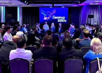 Karina Milei presentó a los candidatos de La Libertad Avanza en Santa Fe