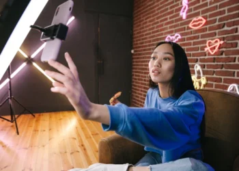 TikTok e Instagram afectan más al bienestar psicológico de las chicas que al de los chicos