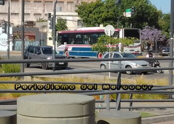 En mayo suben casi 6% las tarifas de colectivos, subte y peajes