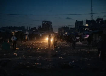 Al menos 23 muertos por ataques de Israel contra tiendas de campaña en la Franja de Gaza