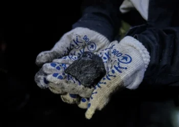 Ucrania y EEUU quieren cerrar el acuerdo de explotación de minerales antes del 26 de abril