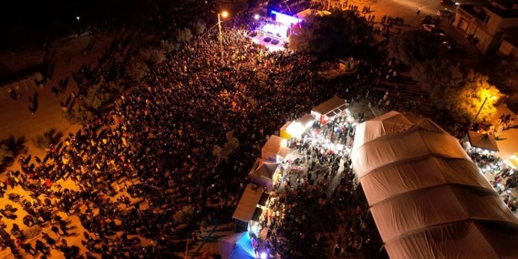 Vivir la Semana Santa entre olas y arena: el encanto de Tres Arroyos