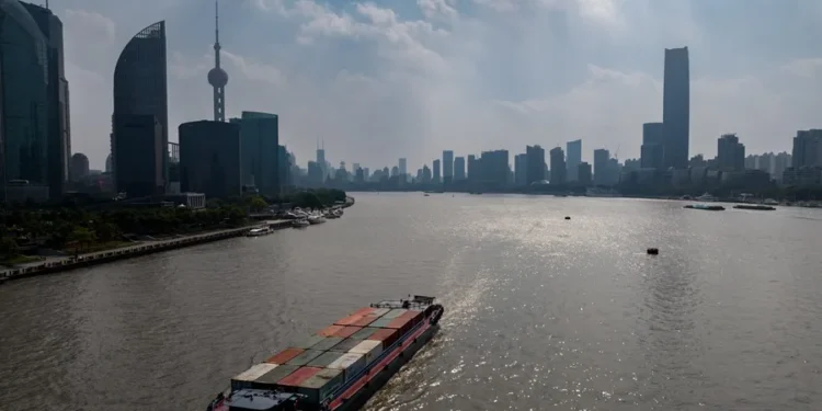 EE.UU. y China empiezan su primer encuentro oficial tras entrar en guerra comercial