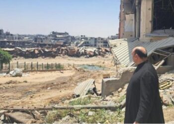 El párroco de Gaza: ‘bombardeos por todas partes y nada de ayuda humanitaria’