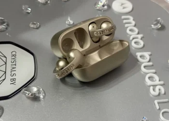 Motorola y Swarovski colaboran para diseñar unos lujosos auriculares inalámbricos