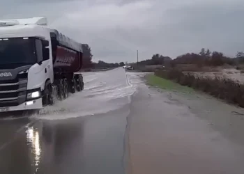Colapsan las rutas 8 y 9 por el temporal: cortes totales y desvíos en varios tramos