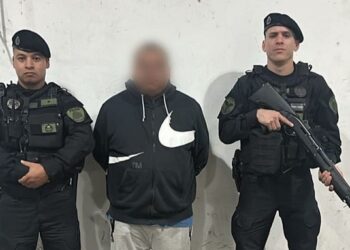 Cae en el Bajo Flores un narco con tobillera electrónica con más de un kilo de pasta base, cocaína y marihuana