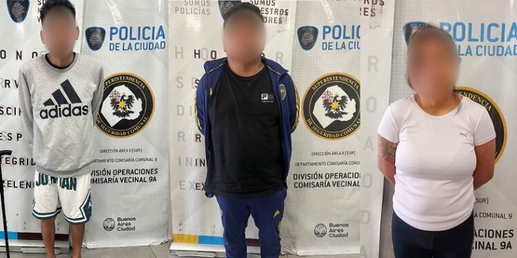 Detienen a tres narcos peruanos en Mataderos