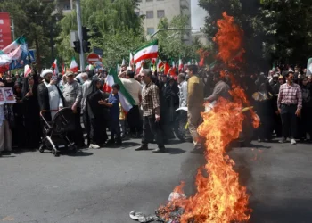 Guerra entre Israel e Irán, en directo | Israel ataca Teherán «con una fuerza sin precedentes»