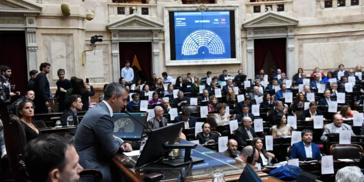 La oposición quiso destrabar la presidencia de la comisión Libra pero Menem le puso un freno y quedó pendiente