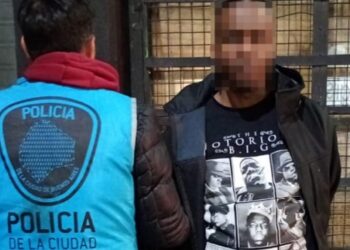 Un dominicano que incumplía prisión domiciliaria fue detenido con droga en Constitución