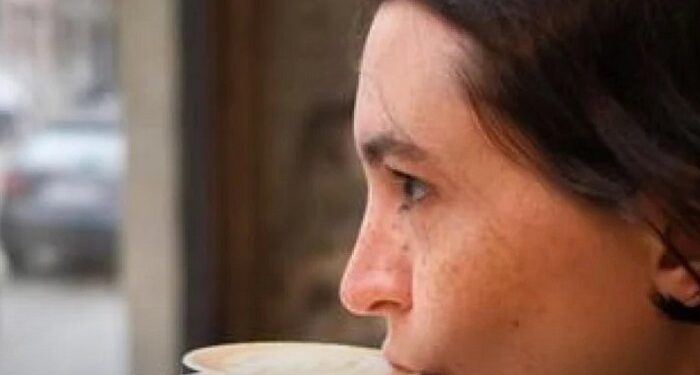 Un nuevo estudio revela que las mujeres envejecen mejor si beben café