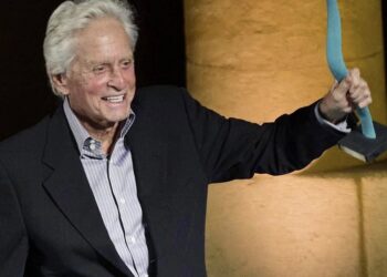 Michael Douglas anunció el retiro de la actuación