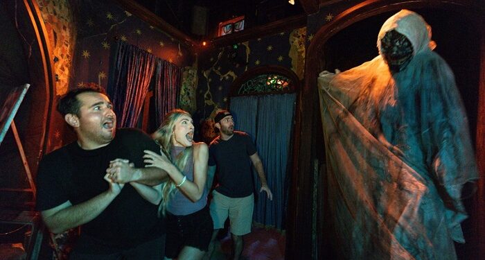Halloween Horror Nights 2025 de Universal Orlando comenzó este Viernes 29