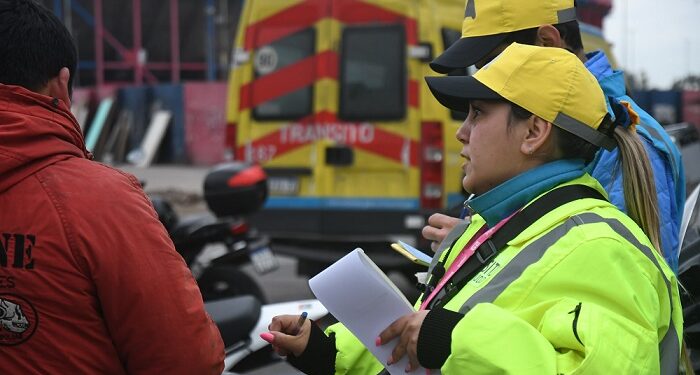 Operativos de Saturación en Flores y Constitución: dos detenidas por venta de droga, una clausura y 45 vehículos incautados