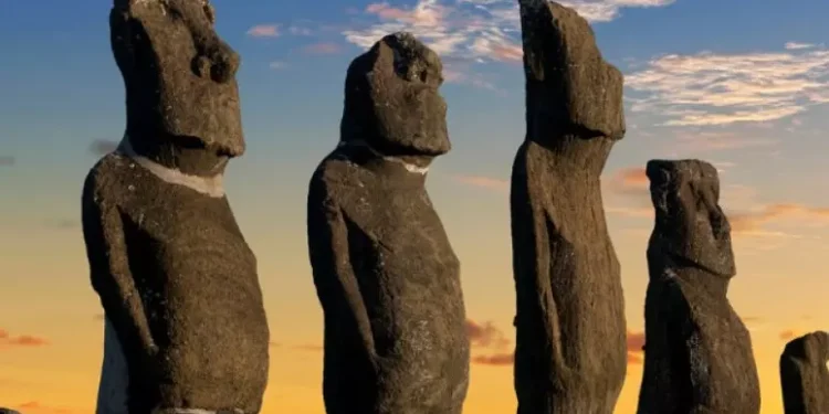 El cambio climático amenaza los moaís de Isla de Pascua