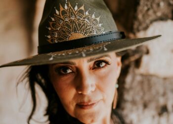 Por qué las mujeres engordan al llegar a la menopausia