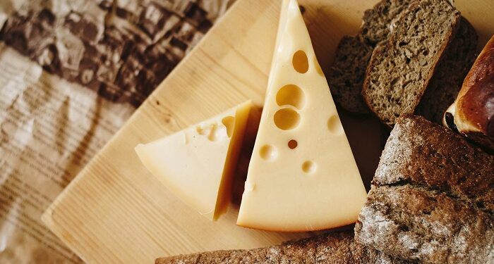 Confirman primer brote de listeriosis mortal por queso contaminado