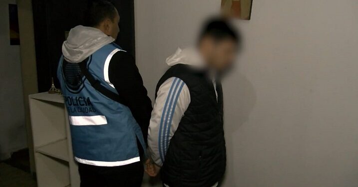 Cuatro menores detenidos por la Policía de la Ciudad tras violenta entradera a un empresario