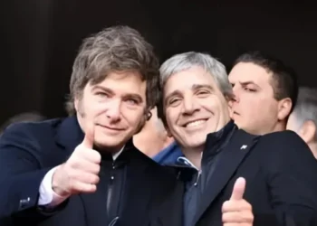El «superávit» del Gobierno se sostiene en deuda oculta y trampas contables