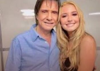 La novia de Roberto Carlos tiene 27 años y él, 84