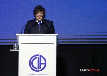 Javier Milei pidió que lo presenten como «Doctor» pese a no serlo