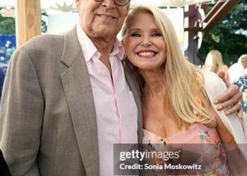 El amor no entiende de edades: el psiquiatra José Carbonell derriba mitos sobre las parejas con diferencia generacional