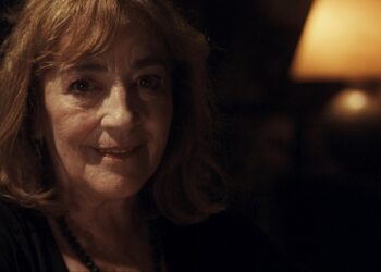 El film «Vieja loca», escrito y dirigido por Martín Mauregui, estrena este Jueves 13