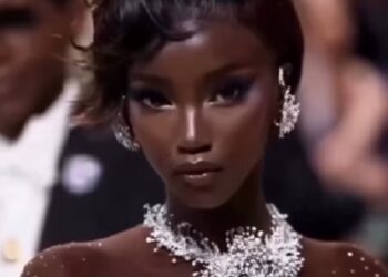 Anok Yai es considerada una de las mujeres más bellas del mundo