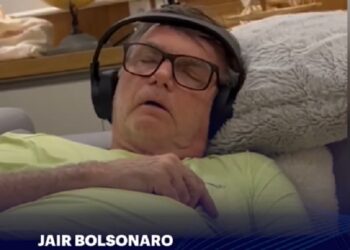 «Se está pagando»:el mensaje del hijo de Bolsonaro que alarma a Brasil