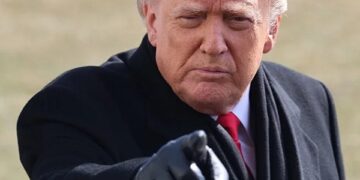 Donald Trump asegura que la flota enviada a Irán está lista para actuar como en Venezuela 28 enero 2026