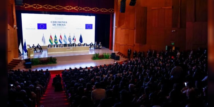 Se firmó el acuerdo Mercosur-Unión Europea, tras 26 años de negociaciones