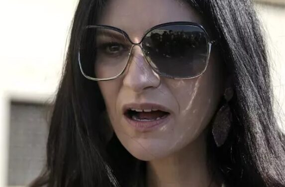 Laura Pausini, «estamos aquí para hacer música, no la guerra»