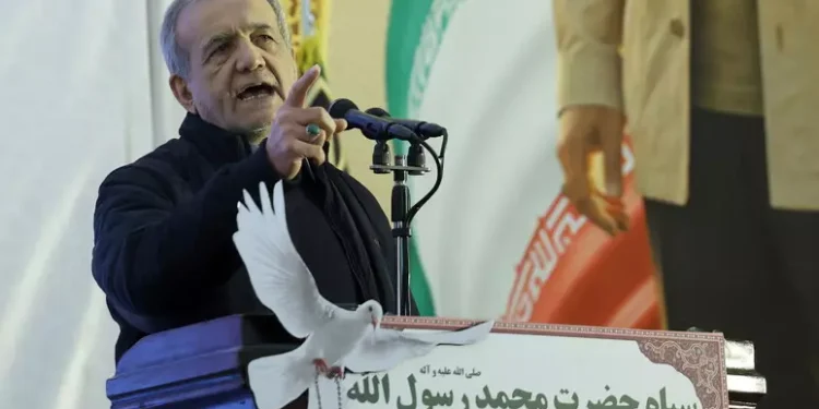 Irán: «Nunca nos rendiremos ante Estados Unidos e Israel»