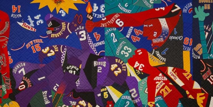 Una exhibición en Miami fusiona el arte y el deporte como antesala al Mundial