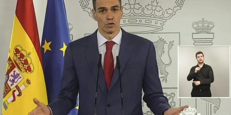 Pedro Sánchez recupera el ‘No a la guerra’ y avisa que España no será «cómplice» solo por miedo a represalias