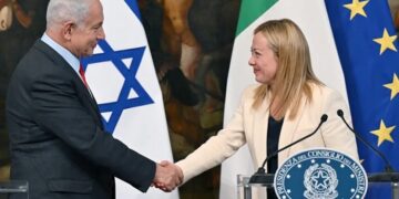 Italia suspende la renovación «automática» del acuerdo de Defensa con Israel