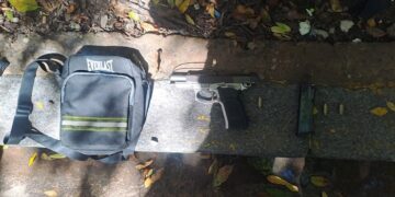 Detuvieron a dos hombres que amenazaban con armas de fuego a clientes en un bar de Monserrat