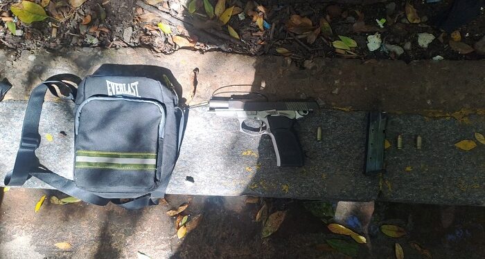 Detuvieron a dos hombres que amenazaban con armas de fuego a clientes en un bar de Monserrat