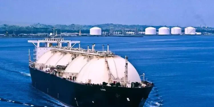 Primera nave con GNL que cruza Ormuz desde el inicio de la guerra