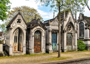 El Cementerio Pere Lachaise es uno de los más famosos y visitados del mundo